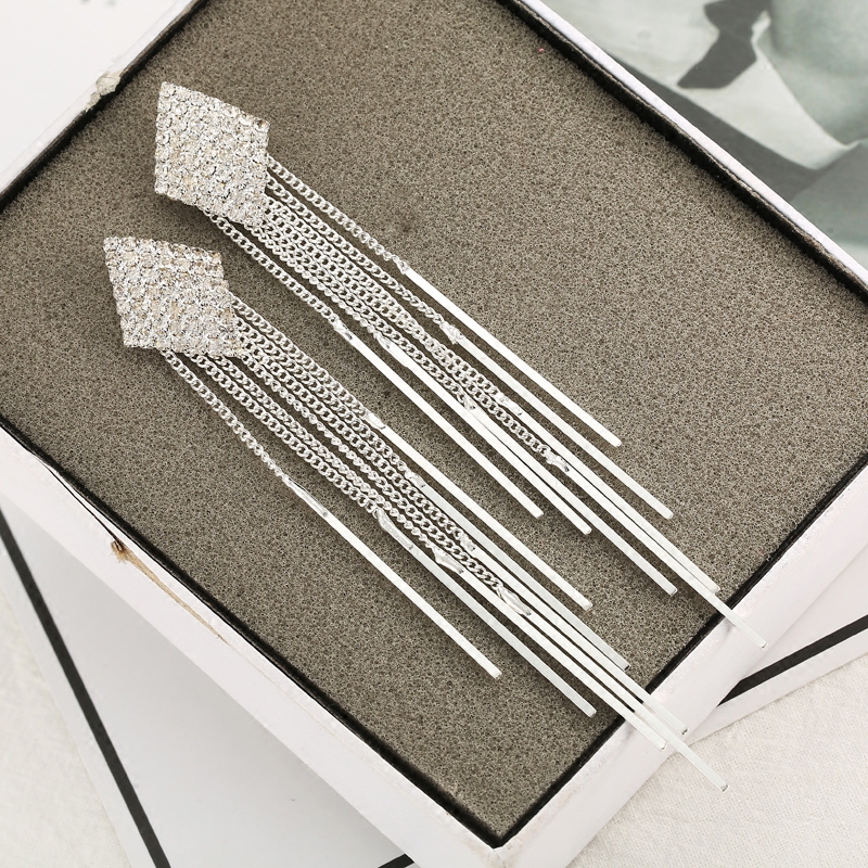 Bohemia tassels Rhinestone Earrings have more cash than can be accounted for Japan and South Korea Europe and America Accessories temperament Nightclub Exaggeration Earrings Ear Studsin the Accessories/Fashion Jewelry, Earring , Earring  category - from Buy2taobao.com to provide professional Taobao agent buy service