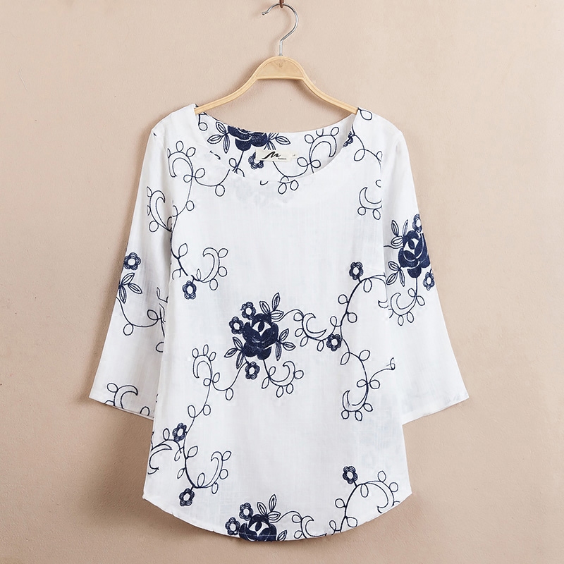 Ethnic Style Embroidered Quarter Sleeve summer linen T-shirt loose size womens Cotton hemp top spring and autumn bottom coat