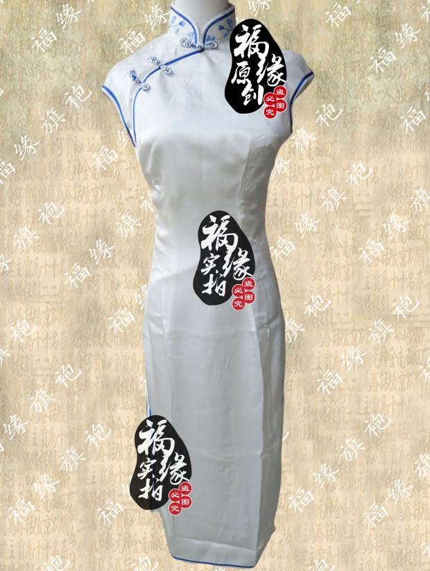 纯手工绣花重磅真丝旗袍定做 小蓝花 时尚日常复古通勤休闲旗袍裙