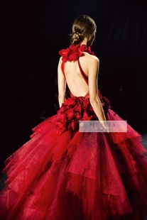 春夏新款红色儿童礼服 女童模特走秀露背花朵演出服T台红毯晚礼服