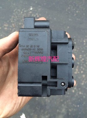 奥迪Q7打气泵分配阀Q5 A6 A4减震打气泵分配阀大众途锐打气分配阀