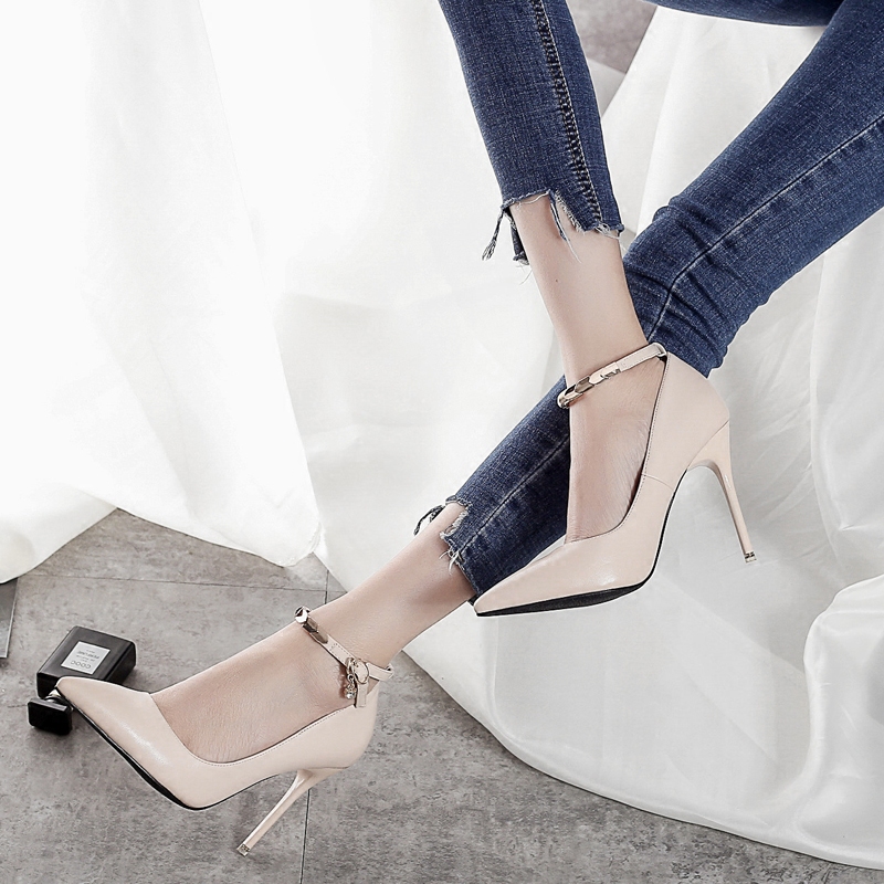 尖头一字扣单鞋女高跟鞋细跟小码31 32 33新款大码女鞋41-43米色|msdalam kategori Kasut wanita, kasut rendah - dari Buy2taobao.com untuk memberikan perkhidmatan ejen Taobao profesional membeli