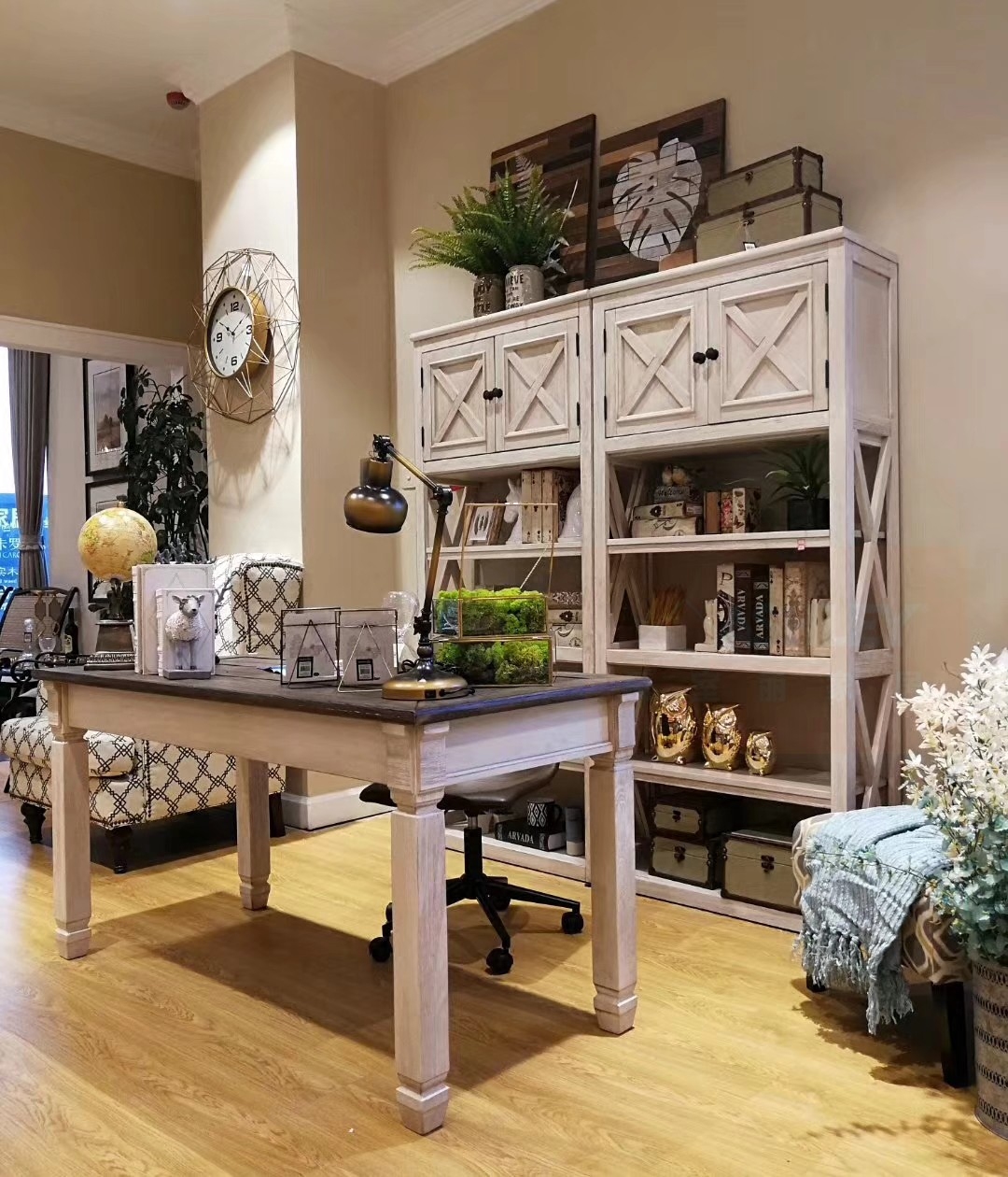 爱室丽美式品牌家居复古书桌家用书房办公实木贴面学习桌 h647