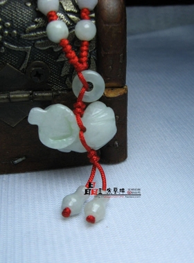 属鼠人项链天然翡翠吊坠