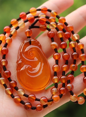 冰彩蜜糖色玉髓玛瑙如意挂件吊坠