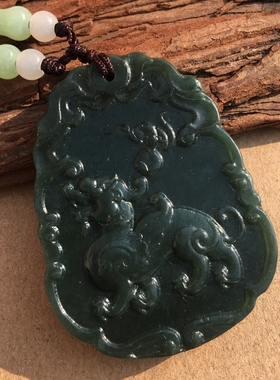 天然和田玉貔貅挂件吊坠