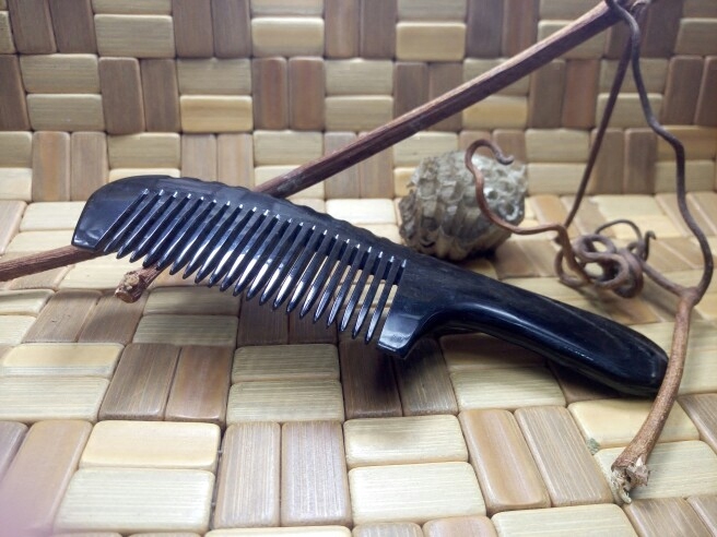 牛角梳子天然厚大号牛角梳防静电纯刻字按摩木梳长发