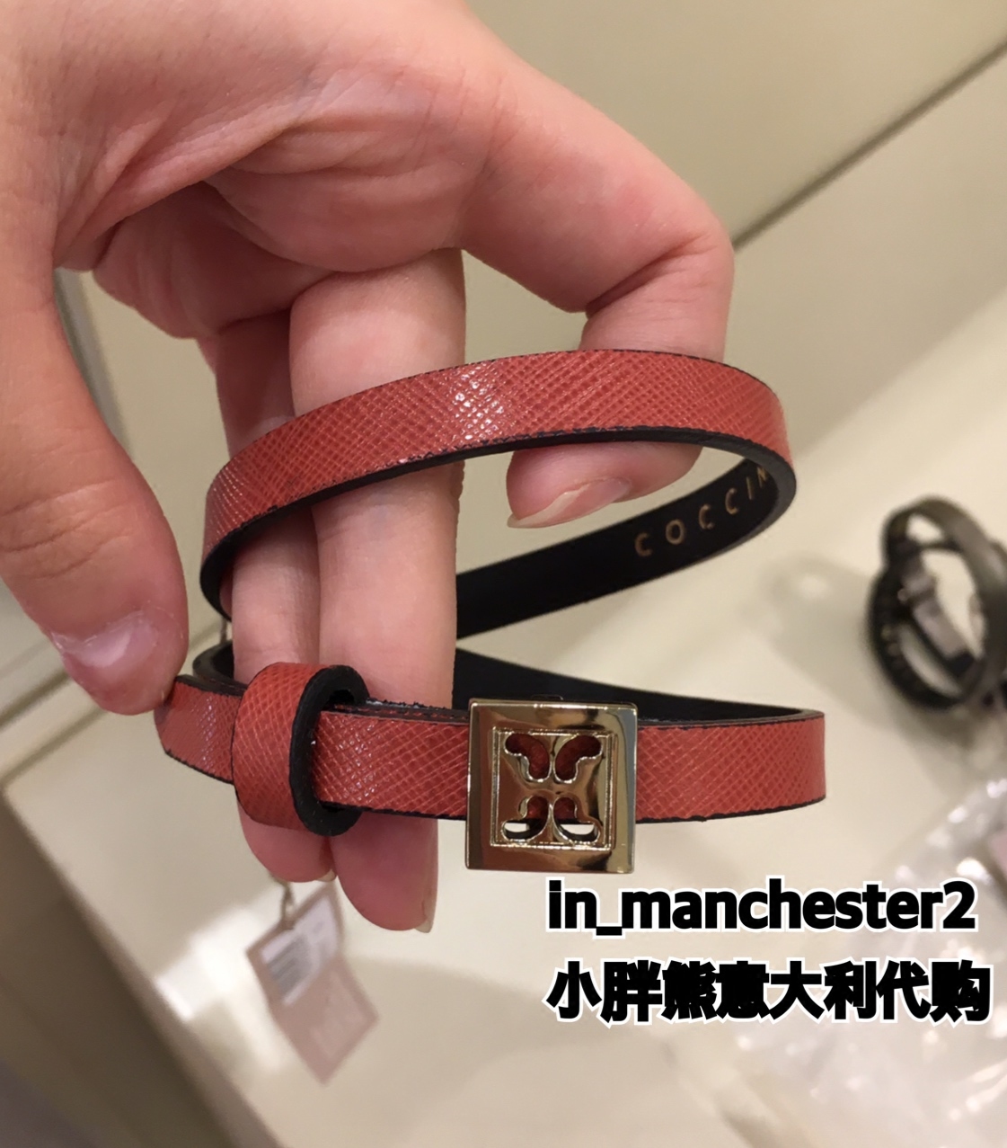 COCCINELLE/可奇奈尔 经典瓢虫标十字纹牛皮双绕手带颈带女 正品