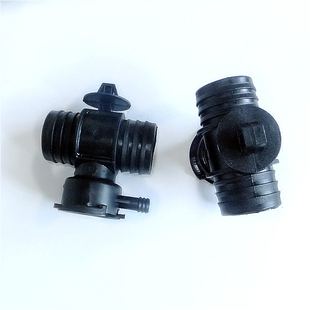 克莱斯勒铂锐 道奇酷威 上水管三通 水管接头 拧水箱盖三通