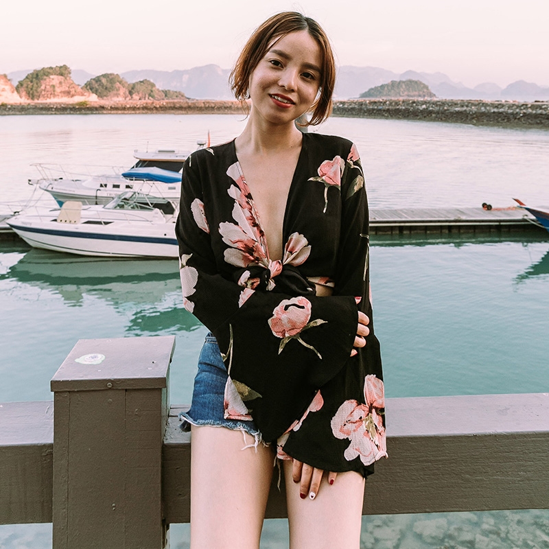 on vacation Retro Flower printing black Waist Frenum pagoda sleeve Bohemian style Chiffon shirt shirtin the Women's clothing/Boutique , Shirt  category - from Buy2taobao.com to provide professional Taobao agent buy service