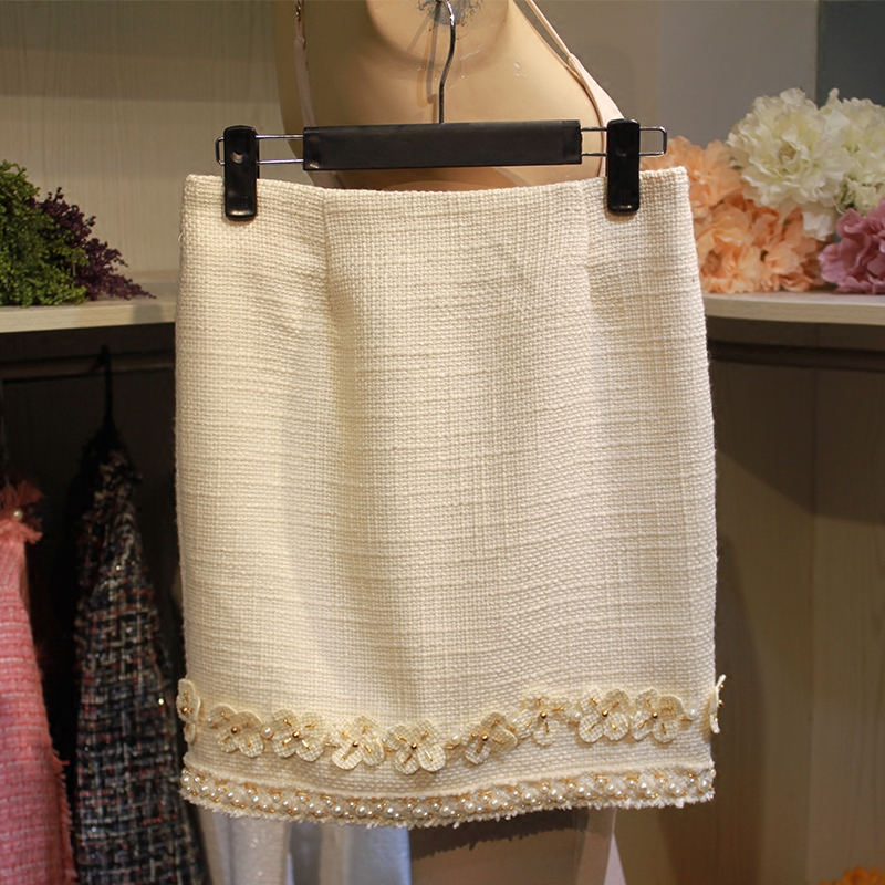 0钉珠手工花朵香风A字呢子半身裙