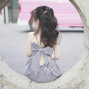 女童连衣裙2023夏季新款韩版童装露背蝴蝶结时尚格子吊带沙滩裙子