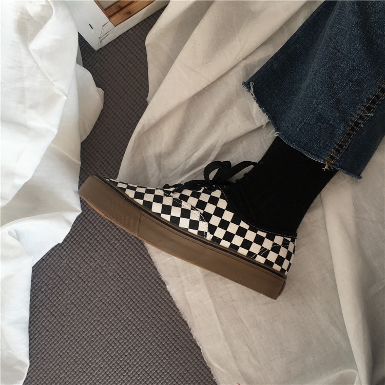 Famous Chessboard grid Set foot canvas shoe men and women Black and white grid Lovers money Trendy shoes A pedal Casual shoesin the Men's Shoes, Canvas shoes  category - from Buy2taobao.com to provide professional Taobao agent buy service