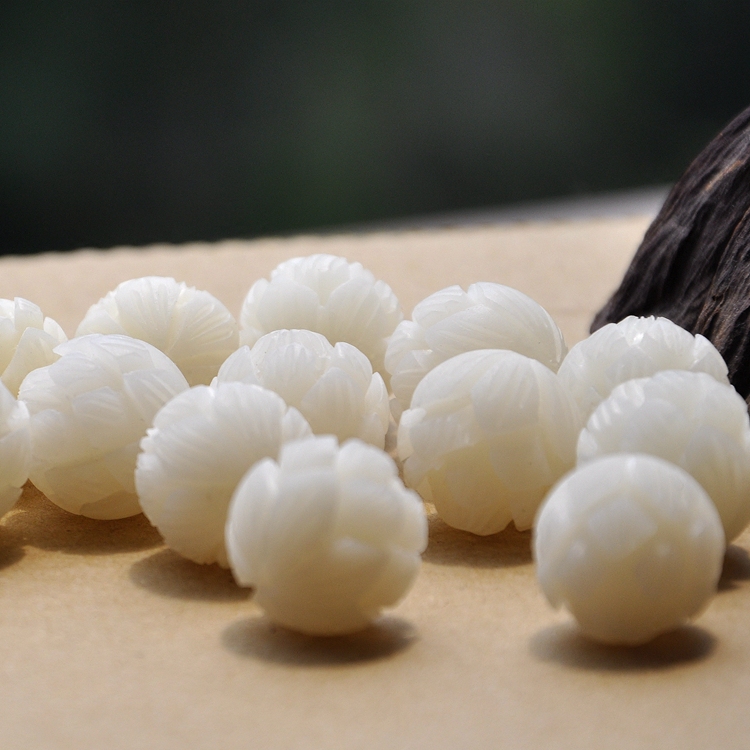 天然白玉菩提根莲花散珠 原籽雕刻DIY配珠隔珠子手工文玩饰品配件