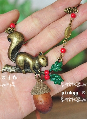 手作森系浆果松鼠毛衣链