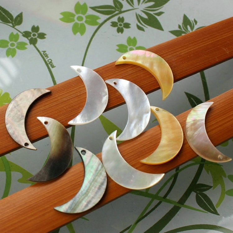 单孔22mm白蝶贝-黄贝-黑蝶贝弯月亮形弯月挂件吊坠 diy首饰品配件