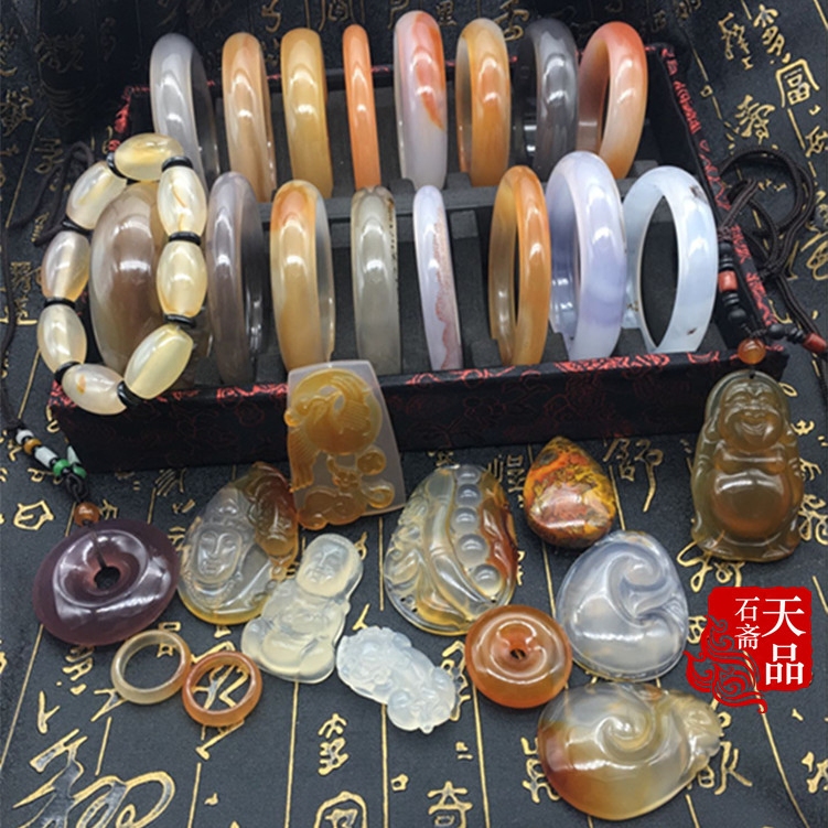 直播天然原色玉髓玛瑙手镯吊坠图片