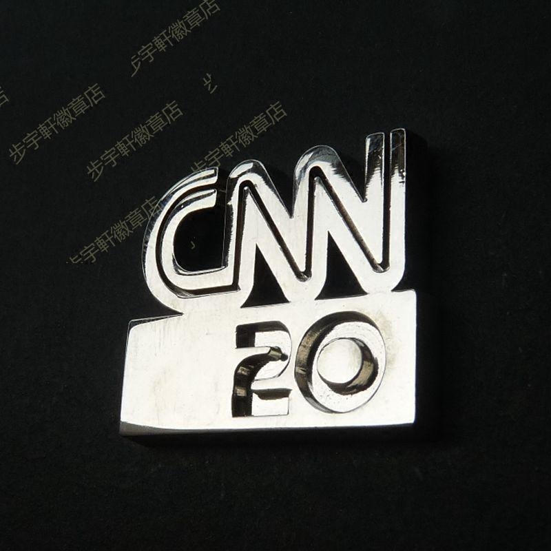 著名美国CNN电视台20周年徽章 衬衫配饰 胸针 简约 男士胸针男14B