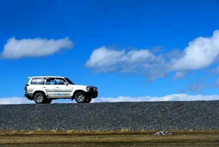 西北租车落地自驾游行摄之旅西宁乌鲁木齐兰州张掖嘉峪关代订住宿