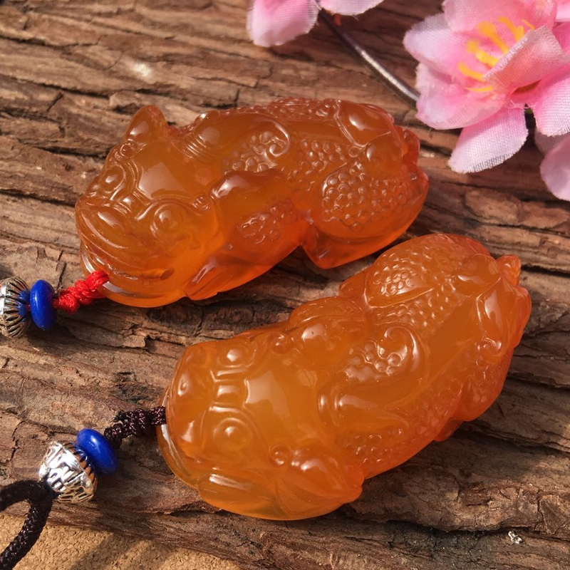 玉髓招财转运貔貅情侣证书黄玛瑙