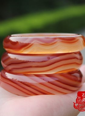 天然冰透俏色红玉髓金丝玛瑙手镯