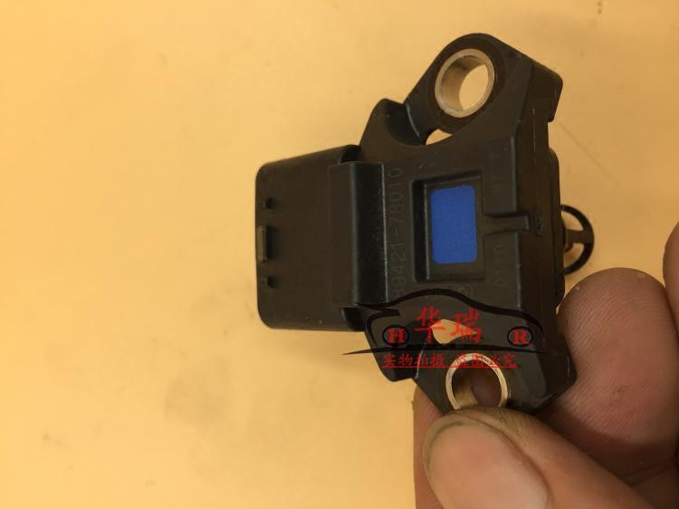 15新款汉兰达新款皇冠进气歧管上传管器涡轮增压压力传感器原厂