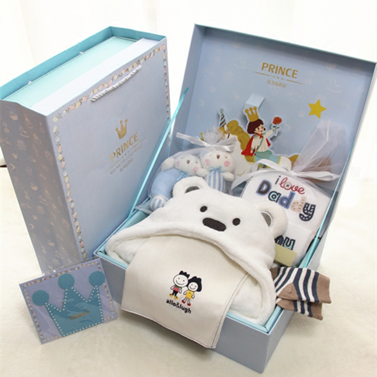Coffret cadeau pour bébé - Vêtements + Fournitures - Ref 1954260 Image 3