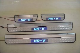 适用于 HRV 冷光迎宾踏板带灯门槛条 改装防护条 不锈钢 led