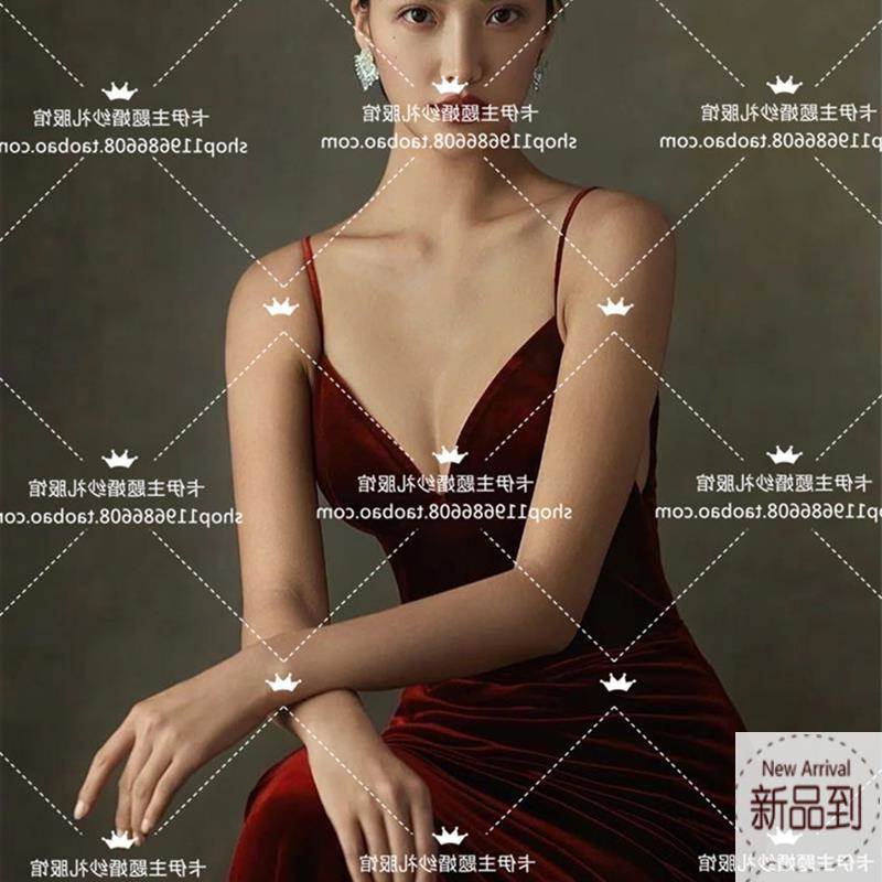 新款影楼主题婚纱拍照服装复古红色吊带鱼尾绒布情侣摄影写真礼服|msdalam kategori Butik wanita / wanita, perkahwinan/Cheongsam/pakaian, perkahwinan - dari Buy2taobao.com untuk memberikan perkhidmatan ejen Taobao profesional membeli