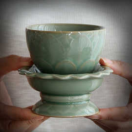 越窑茶杯带杯托茶盏仿古瓷器，古玩收藏雕刻莲，花纹品茗杯主人杯茶具