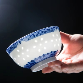 景德镇青花玲珑瓷碗家用中式单个透光瓷碗镂空套装，米饭碗盘碟组合