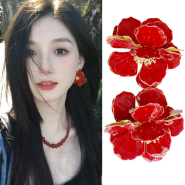 超出图~红色立体玫瑰花瓣适合春天的耳环度假拍照氛围感耳钉耳饰