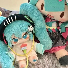 初音未来miku棉花娃娃，20cm二次元动漫，同人周边毛绒公仔女生礼物