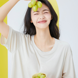 内茵睡衣女夏季带胸垫，薄款短袖短裤，可外穿大码冰丝凉感家居服套装