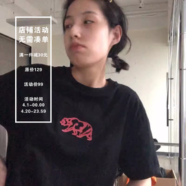 我睡着了黑色印花红色，小熊宽松短袖，t恤女