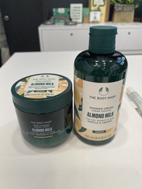 英国thebodyshop蜂蜜杏仁奶，沐浴露250ml身体乳200ml保湿滋润