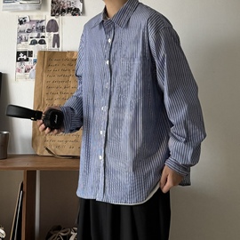 b东日系男装秋日潮复古街头基础，蓝色条纹少年感衬衫中性长袖衬衣