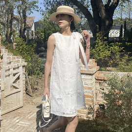 新中式立体刺绣白色蕾丝宽松无袖背心圆领A字连衣裙中长款女夏季