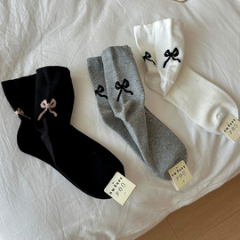 灰色蝴蝶结袜子女芭蕾风中筒袜，纯棉后跟长筒，薄款春秋款春夏堆堆袜