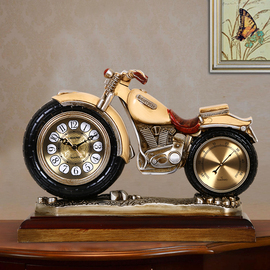 家用客厅钟表座钟台式欧式复古个性创意，摩托车摆件时钟静音石英钟