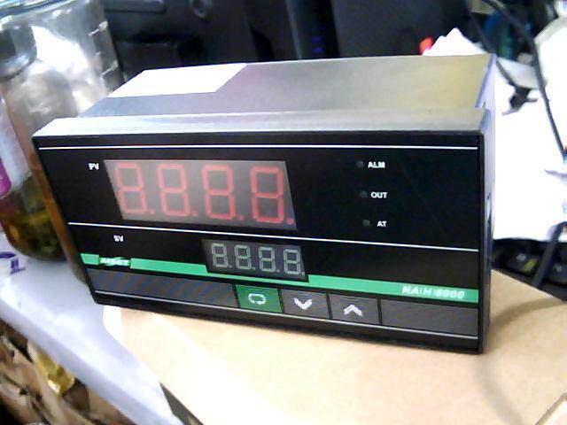 上海亚泰：NA（H）-8430智能温度控制仪温控器保修一年