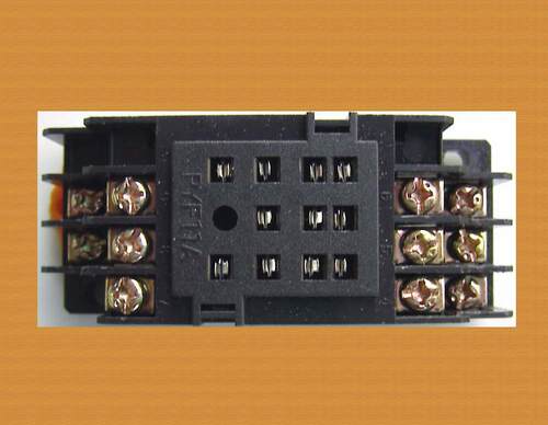 PYF11A 继电器插座