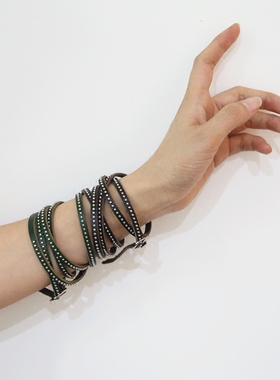 原创细腰带铆钉多功能手链