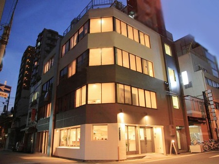 特特波足旅館
