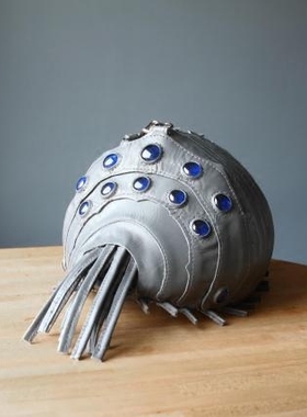 Leather㊣俄罗斯代购 手作趣味可爱动画设计灰色皮革单肩斜挎包