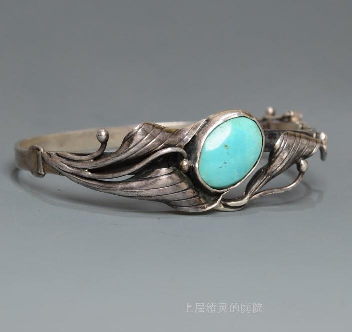 庭院西洋VTG首饰 纳瓦霍设计师 天然绿松石925银手工叶蔓卡扣手镯