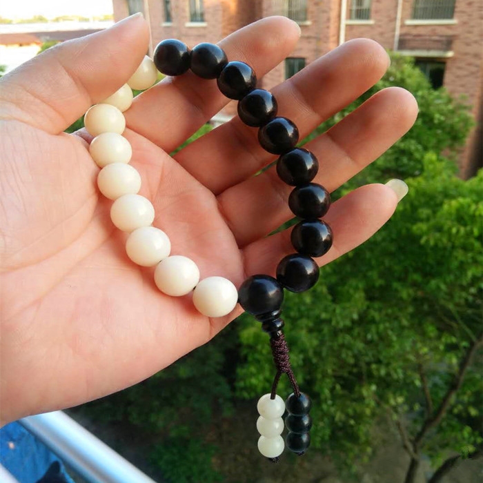 精品野生木患子菩提根手持念珠18颗手持佛珠黑白阴阳太极珠无患子