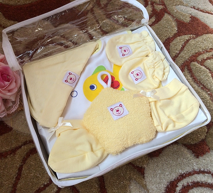 Coffret cadeau pour bébé - Kit d accessoires - Ref 1965912 Image 3