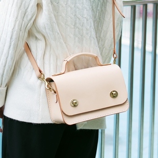 方包可手提肩背 LINEAR手缝真皮小公文包 TANGENT 挎包 切線派