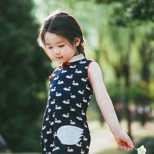 更牌夏季新款棉绸轻薄天鹅旗袍